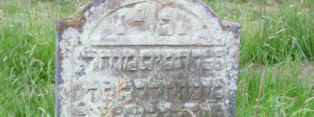 Besuch auf einem jüdischen Friedhof – wg. Wetter um eine Woche verschoben